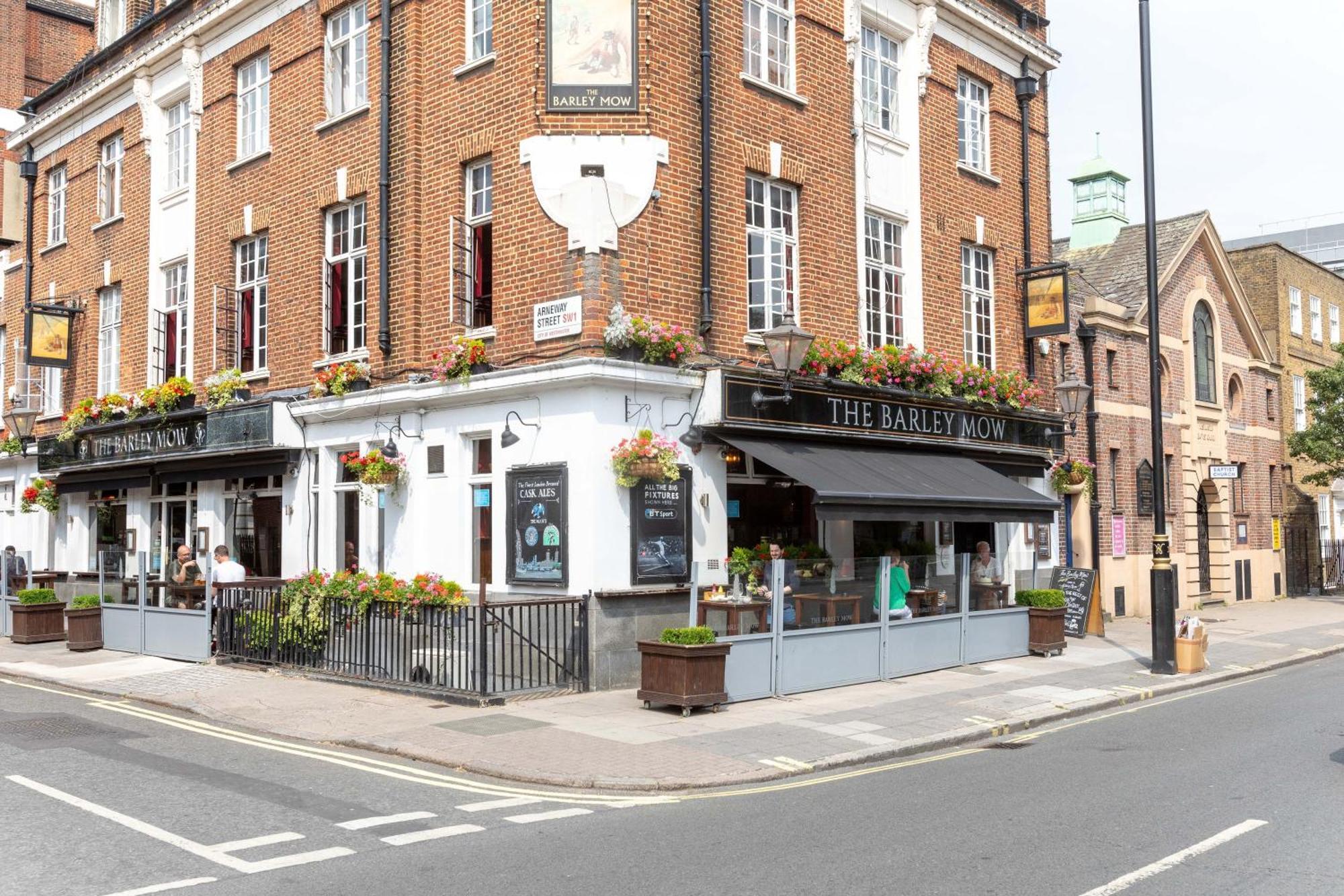 3 Bedroom Flat With Terrace In Central Londres Exterior foto